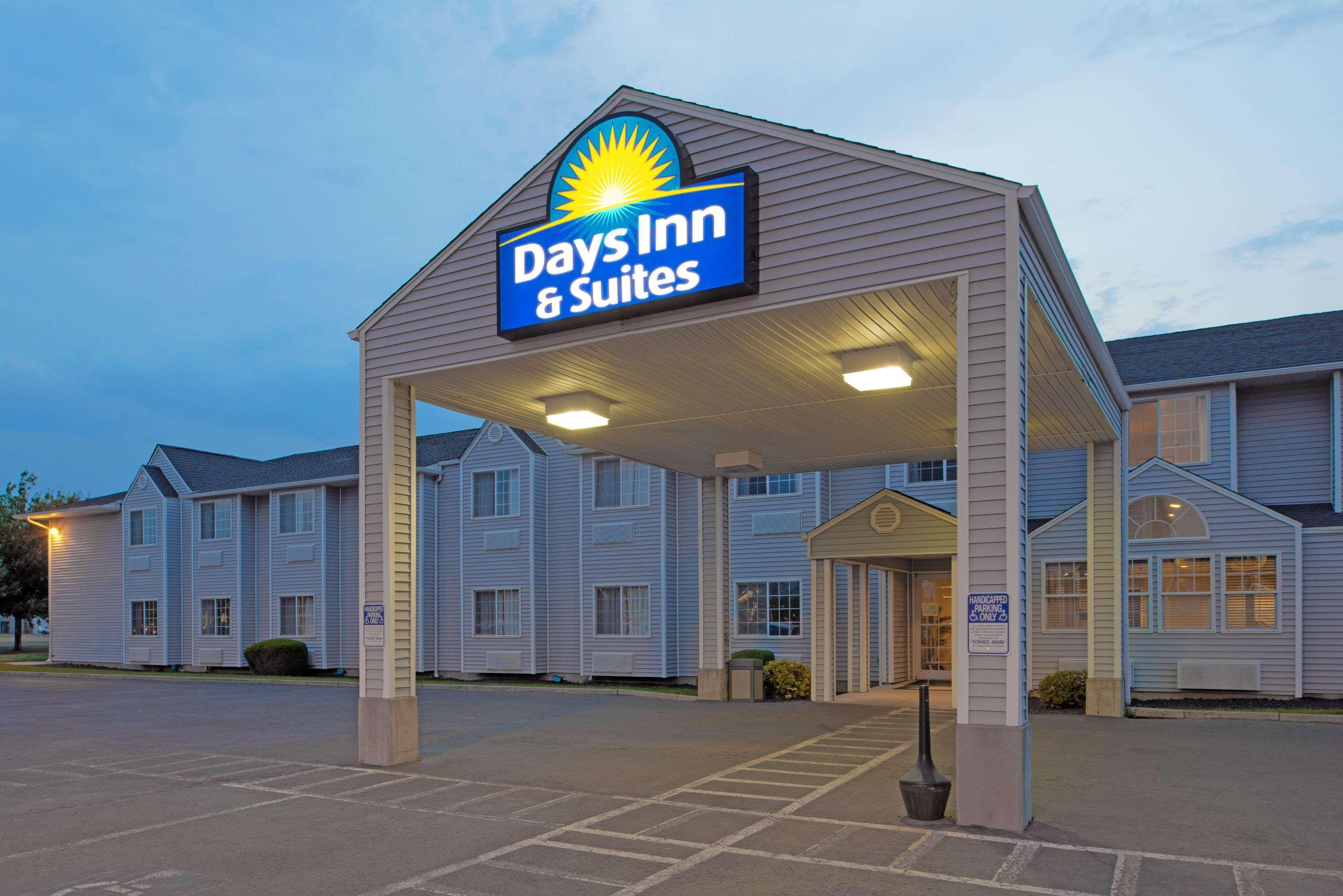 Days Inn & Suites By Wyndham Spokane Airport Airway Heights Zewnętrze zdjęcie